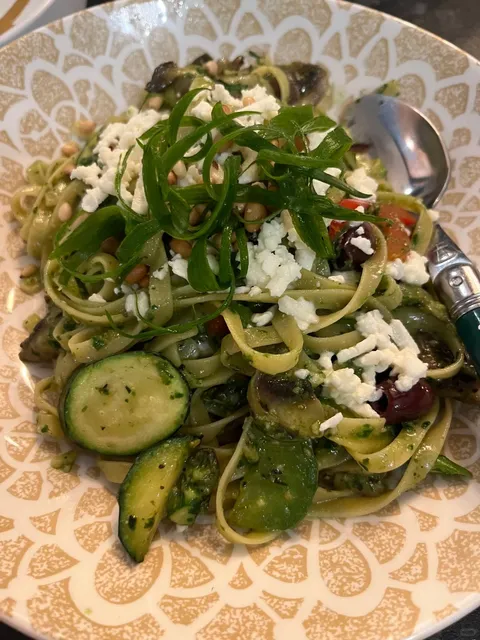 ✨ Albury: A Surprising Gem Between Canberra & Melbourne