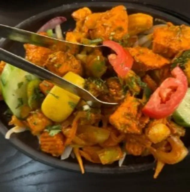 🕌 Clay Oven - Minneapolis' Award-Winning Indian Culinary Gem! 🌟