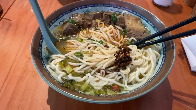 🇳🇿 South Island Foodie Review: Tekapo & Queenstown Must-Eats! 🍜🍔