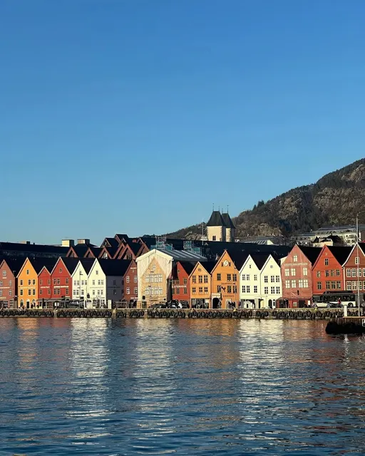 🇳🇴 One Magical Day in Bergen | Whale Meat & Rainbow Houses