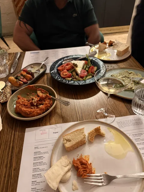 Delicious Small Plates & Excellent Service in Miami! 🍽️🌟