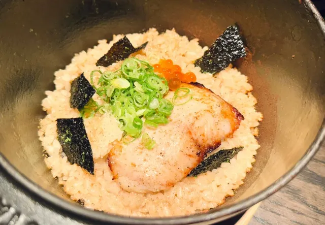 🍣 Delicious Food with a Festive View 