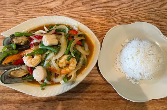 Indianapolis Food Series: Jasmine Thai Restaurant