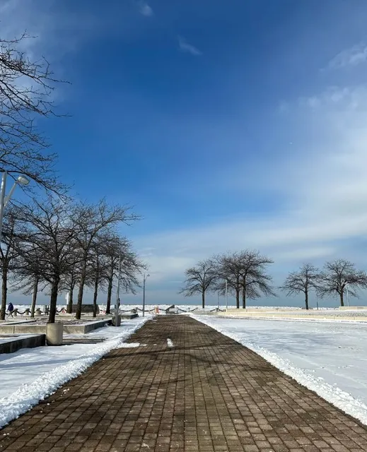 Frozen Lake Erie at E 9th Street Pier | Cleveland🧊