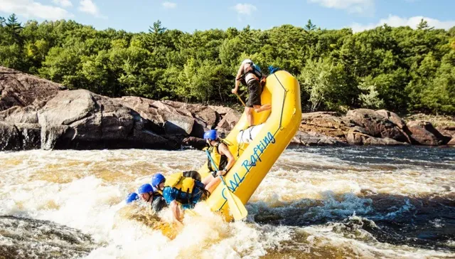🇨🇦 Best Water Fun Near Ottawa | Water Parks, Rafting, Fishing 