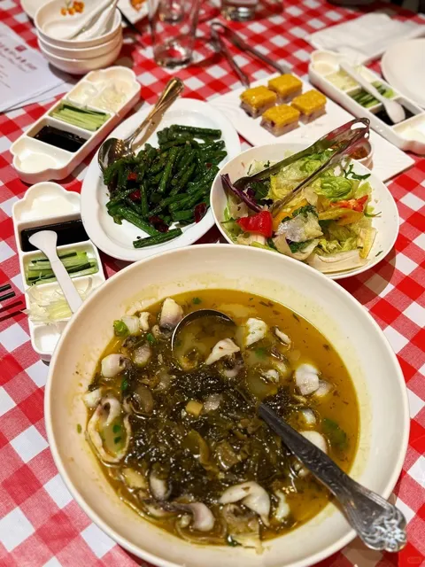 🇺🇸 LA's Xi Bei‼️ $98 for a Whole Roast Duck + 7 Dishes‼️ 🦆