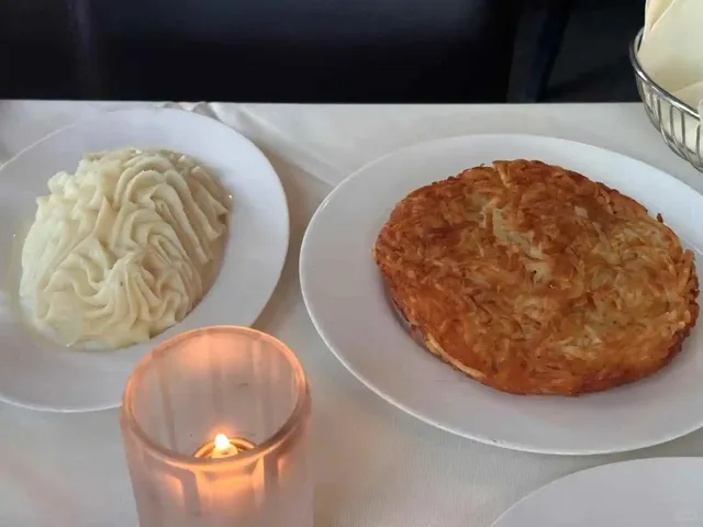 🍷 Eating Through Madison: Johnny Delmonico‘s Steakhouse