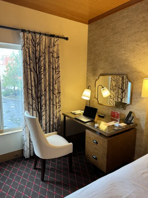 A Wonderful Stay in a Warm & Inviting Space! 🏨💖