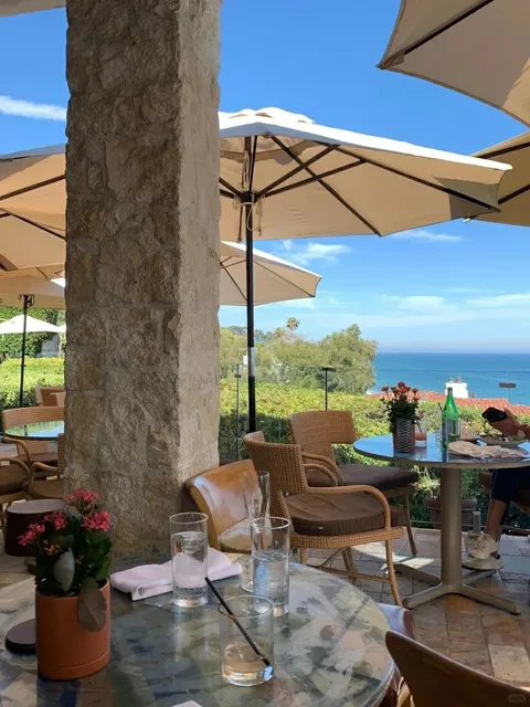 I Declare It: Geoffrey's is the Most Chill Restaurant in LA! 🍽️✨