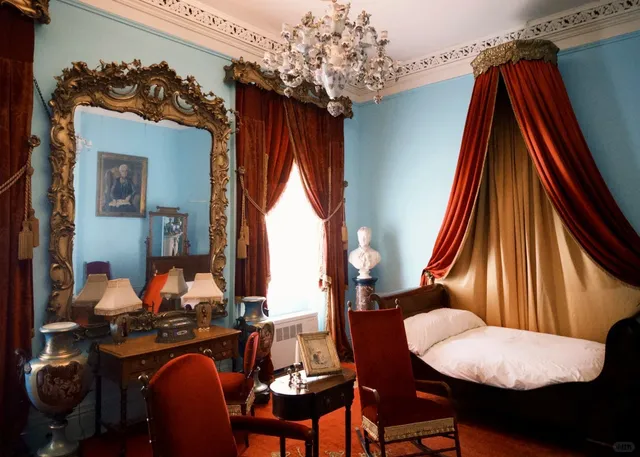 🇺🇸 Baltimore Hidden Gem | Evergreen Museum & Library 🏛️💛