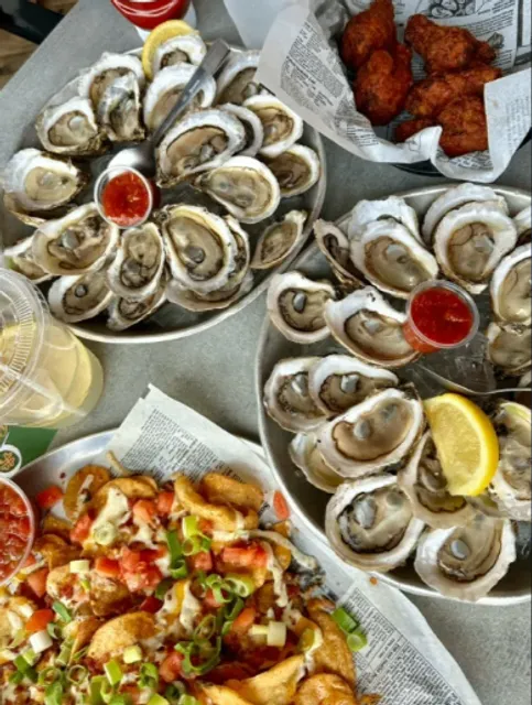 🦪 $1 Oysters + Giant Lobster Roll | 🇨🇦PEI Ultimate Food Guide