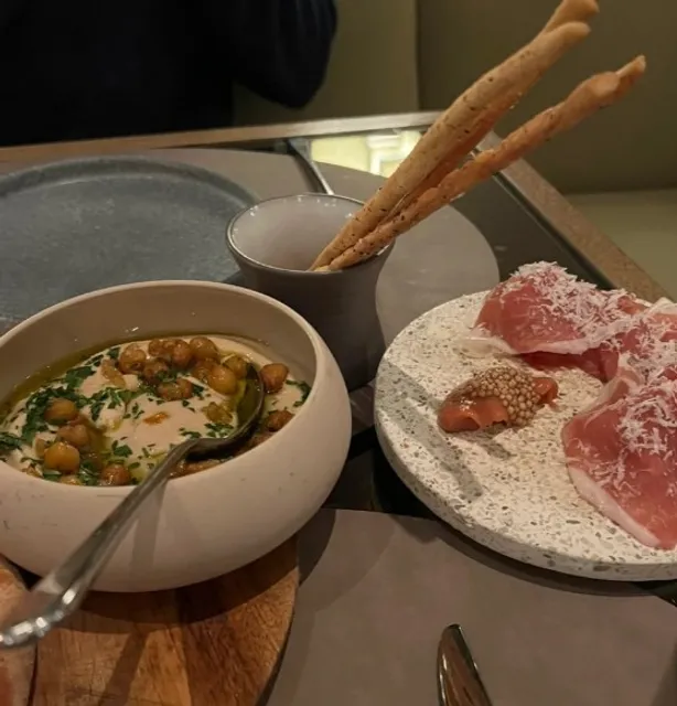 🌿 Mara Restaurant & Bar | Mediterranean Elegance in the Four Seasons