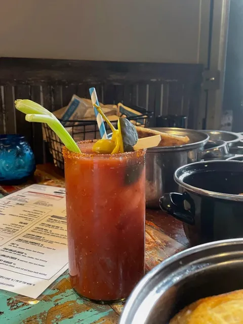 Pittsburgh Food Adventure 🦪 Seafood Feast—Gout Warning! 🥂