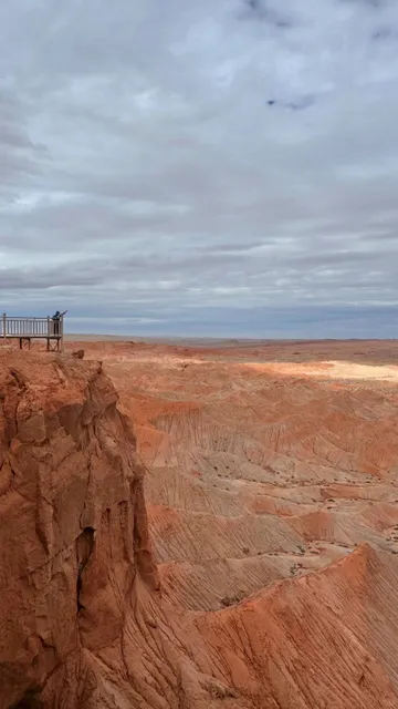 Want to See Mars' Surface?Visit Red Cliff on China's G315 Highway! （1）