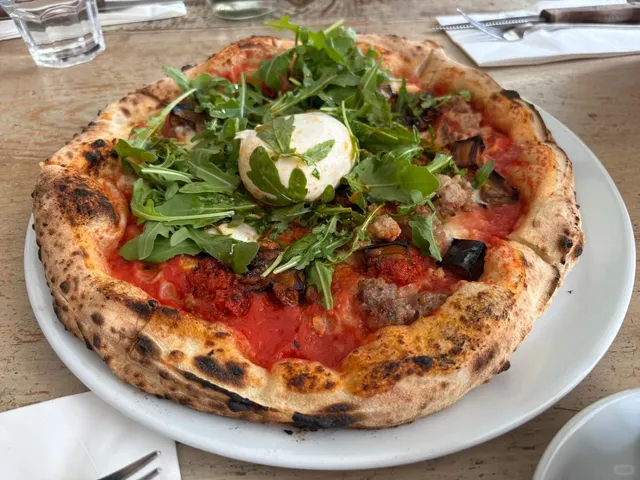 🇬🇧 ​​L'Antica Pizzeria: Hampstead's Secret Slice of Naples!​​ 🍕✨
