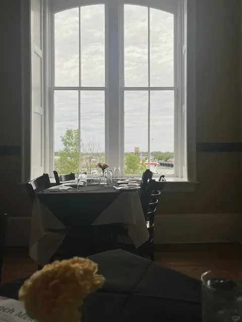 April | Savannah | If You Only Have One Day