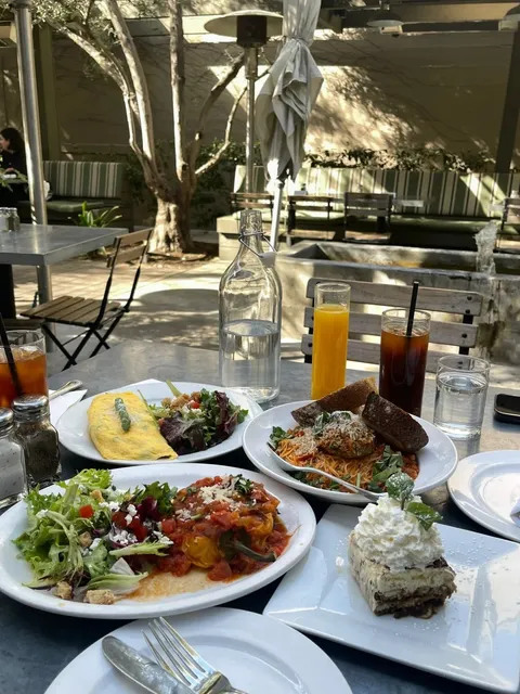  A Classic Brunch That Tastes Better Than It Looks 🍳✨