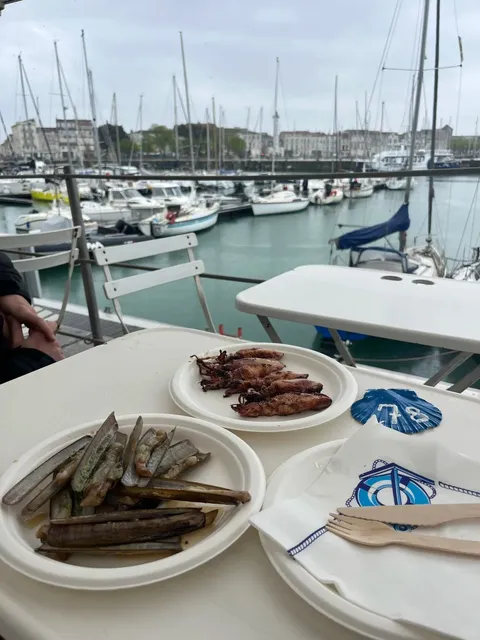 🇫🇷 La Rochelle’s Best Kept Secret: Le P’tit Bleu