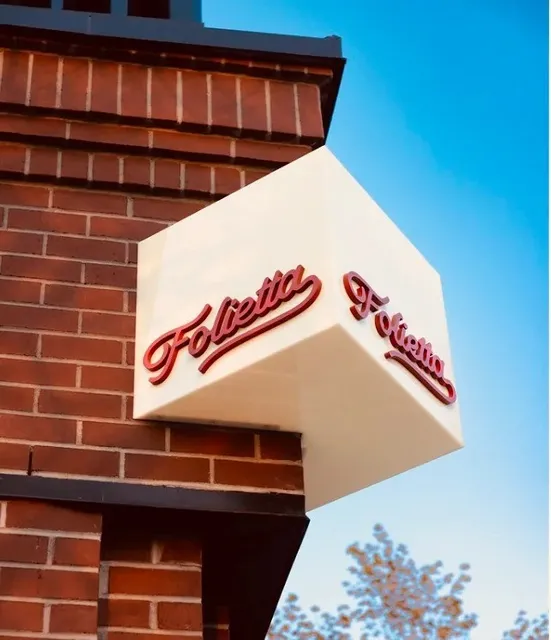 🇨🇦 ​​Folietta: Vancouver’s Anti-Cliché Italian Gem!​​ 🍷✨