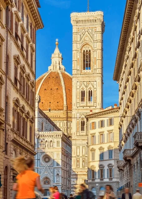 Waiting for a city sunset in Florence