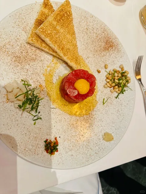 🌟 Las Vegas – Bellagio's Michelin-Starred Molecular Cuisine! 🌟