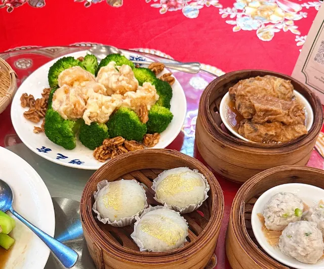 New York’s Morning Tea White Moonlight! 🌕