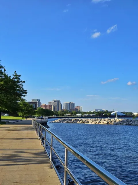 📍 Milwaukee Family Day Trip | Zoo, Lakeside & Children’s Museum