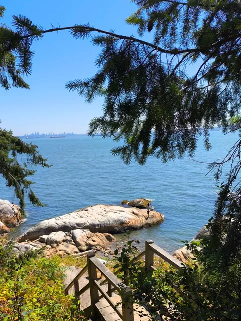 Lighthouse Park | A Fairytale Hidden Gem in Vancouver 🌊✨