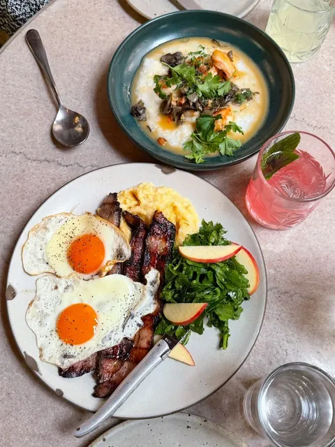 Manuela | An Artsy, Farm-Fresh Gem in DTLA's Arts District 🎨🥗