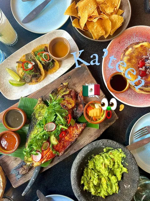 So Instagrammable Mexican Brunch 🇲🇽 ･ᴗ･ 🇲🇽