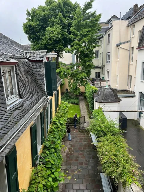 Bonn, Germany: A Perfect Blend of History & Modern Charm 🇩🇪✨