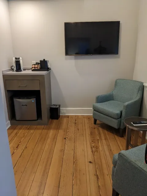 A Fabulous Boutique Experience 🌸🏰💫