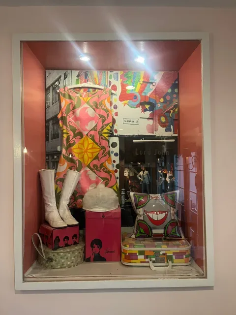 ✨ Charming, Beautiful & Cozy – Every Room with a Fireplace! ✨