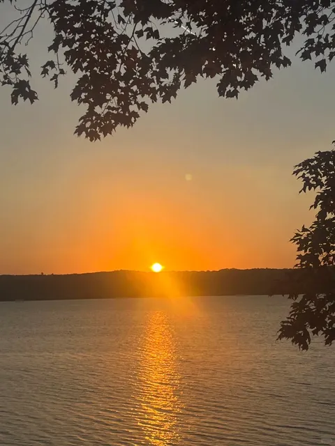 🍂 Michigan Autumn Getaways: Scenery That Rivals Northern Michigan!