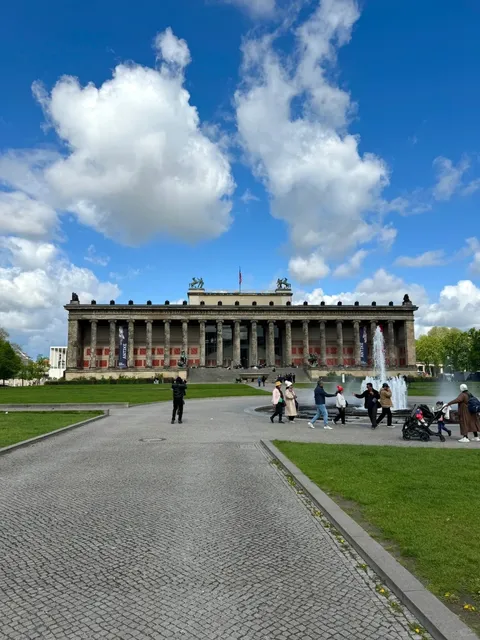 🇩🇪 The Ultimate Berlin Travel Guide – All You Need to Know! 📝✨