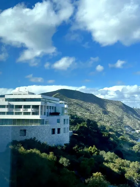 Must-Visit Art Landmark in LA — The Getty Center 🎨✨