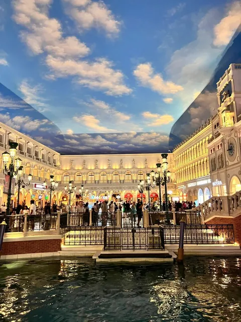 🇺🇸 11 Must-Do Vegas Experiences (Don't Miss These!)