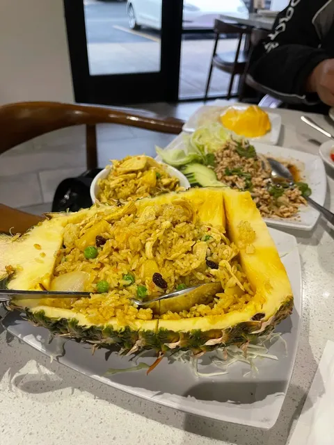 📍【Salt Lake City | Tuk Tuks】ChatGPT Food Review 🍛✨