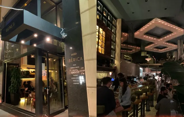 🍷 Montreal's Most Atmospheric Spanish Restaurant | IBĒRICA 🇪🇸