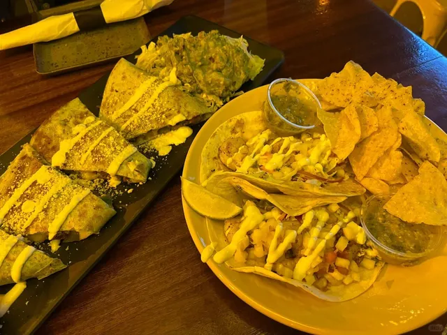 Tampa Eats | Late-but-Awesome Food Recap 🍜🍤🌮