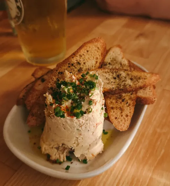 Boston | Newtonians have their own off-duty pub