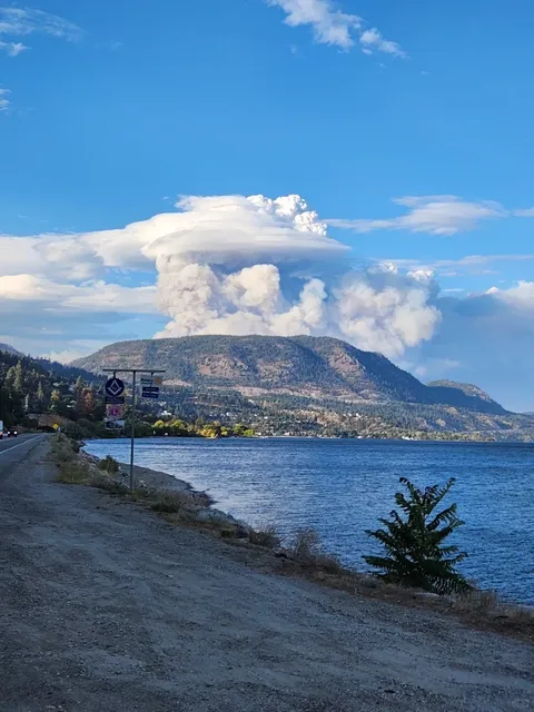 🇨🇦 Kelowna, BC: Canada's Hidden Paradise 🍇🏔️