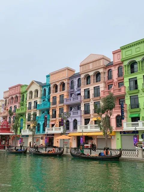 Hanoi's Very Own Venice | So Beautiful!!! 🎉