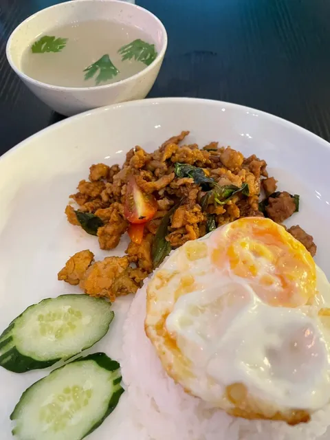 Hidden Gem Under Savanna! 🏢✨