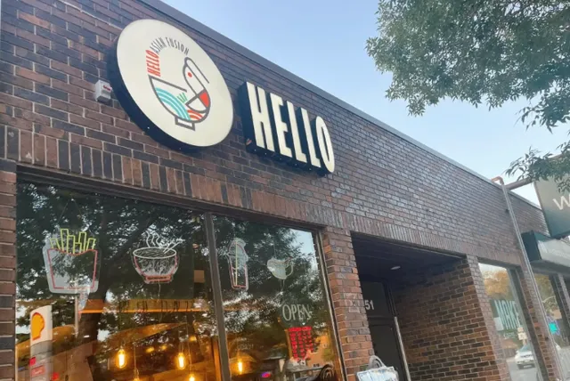 🍜 Winnipeg | Hello Noodle: An Underwhelming Asian Fusion Experience