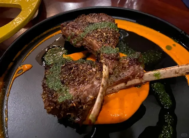 Hidden Gem Restaurant in Las Vegas! 🕵️♀️🍴