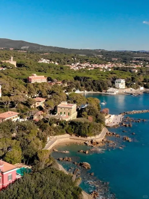 🇮🇹 Beyond Florence | Hidden Gem with Transparent Blue Waters ✨