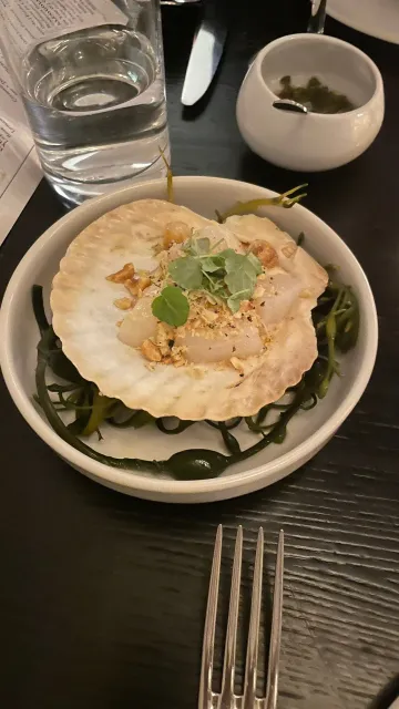 Chef Chris Kearse prepares delicious dishes for you personally!