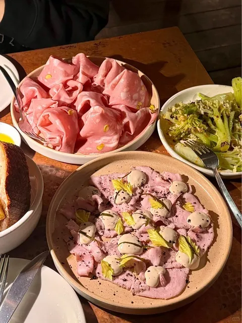 Eating My Way Through New York's Italian Eateries(1)