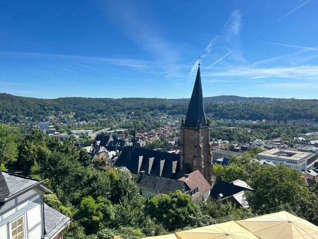 🇩🇪 Marburg: An 800-Year-Old Fairytale Clinging to the Cliffs 🏰✨
